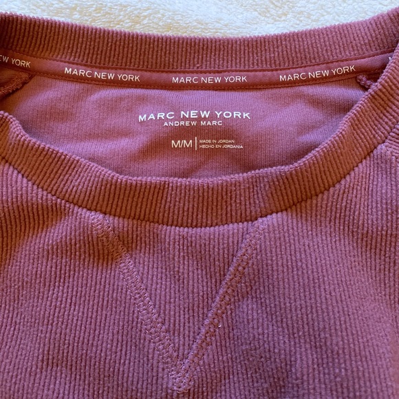 Andrew Marc coral red/pink ribbed cropped long sleeve Sweater - Picture 2 of 4